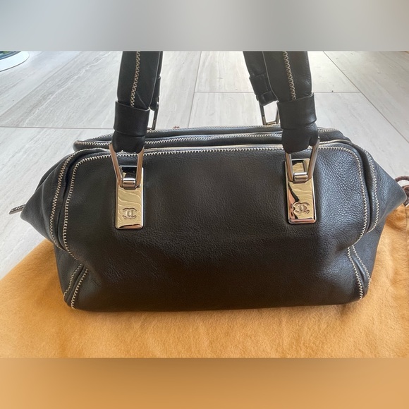 🔥CHANEL BUNDLE Black Bowler Bag AND Quilted Wallet with COAs🔥 - Picture 11 of 16